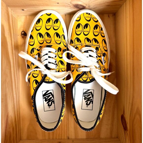 Vans X Mooneyes Yellow Moon Equipment Authentic 44 DX Shoes Size US M 7 / W 8.5 - Picture 1 of 9